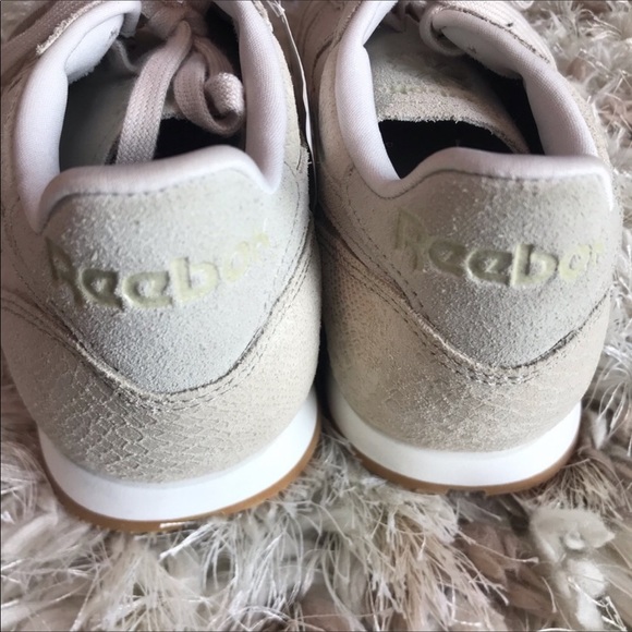 Reebok Classics Tan Snakeskin - Picture 6 of 7